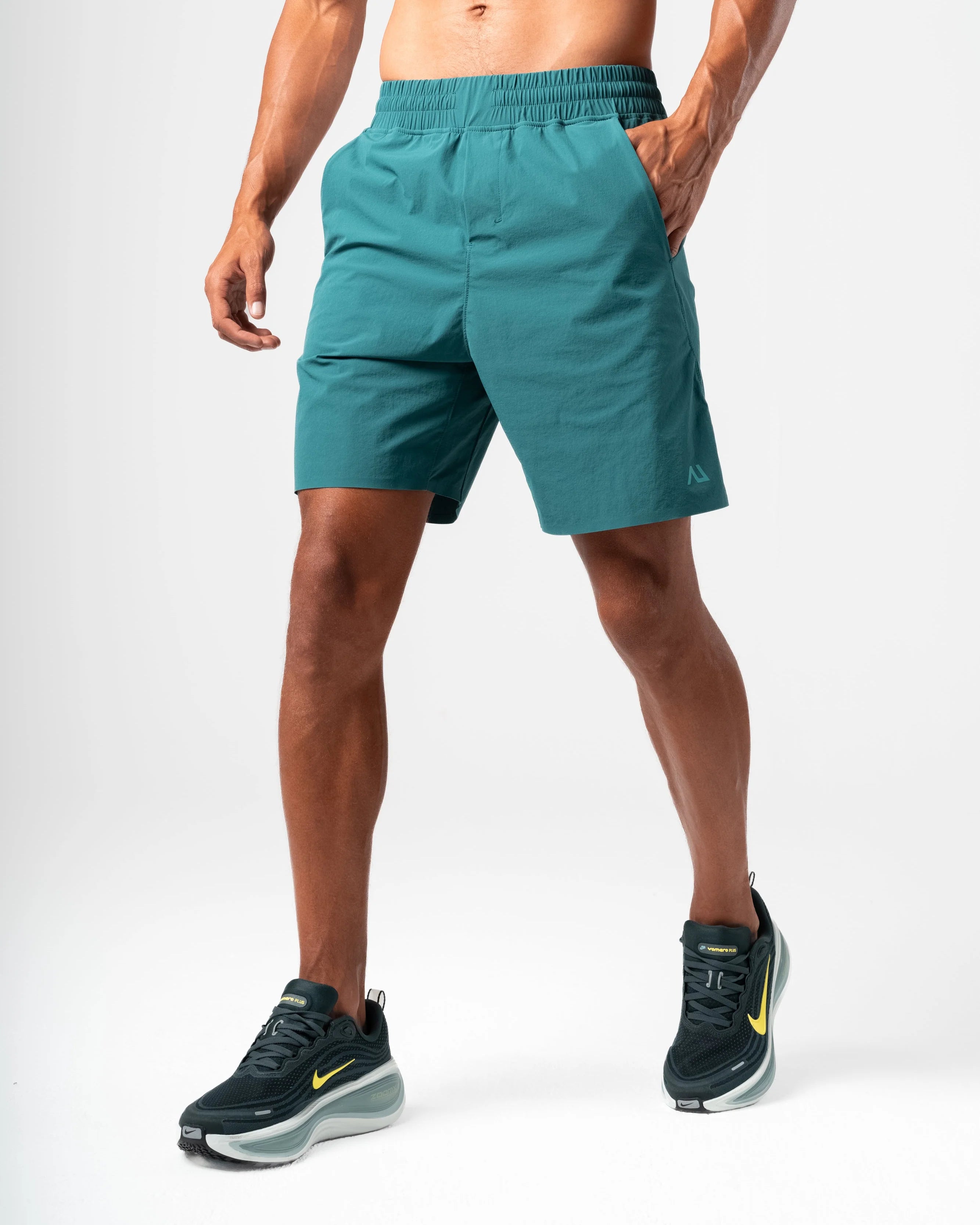 Agaru Versa Short - Emerald Green